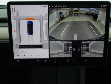 Tesla Model Y - 2023