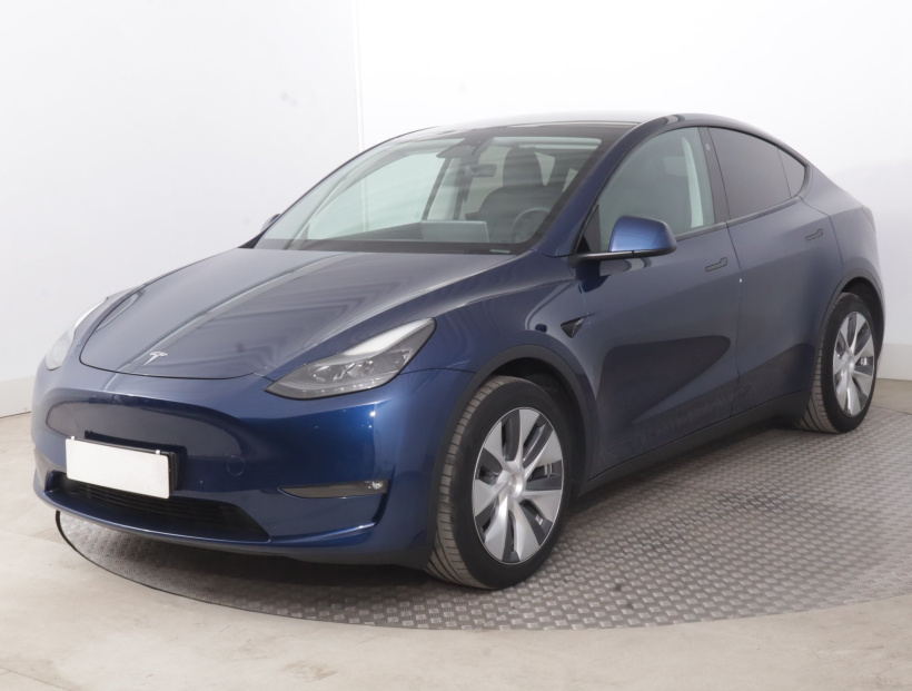 Tesla Model Y, 2023