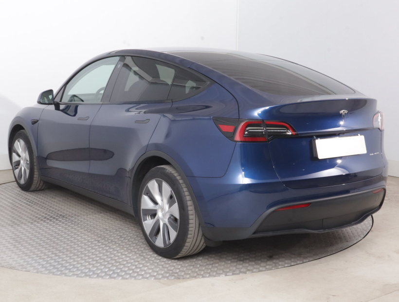 Tesla Model Y, 2023