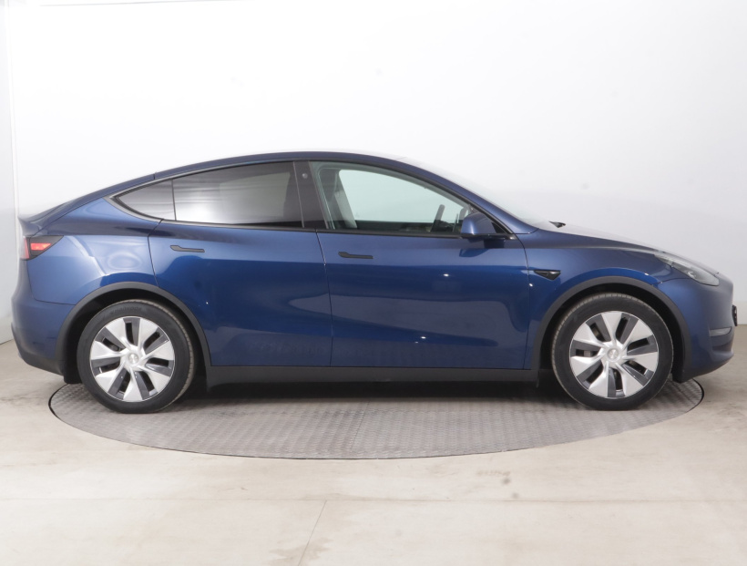 Tesla Model Y, 2023