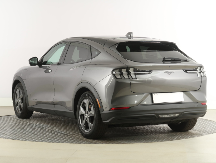 Ford Mustang Mach-E, 2021