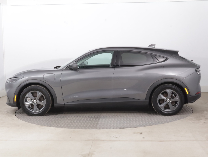 Ford Mustang Mach-E, 2021