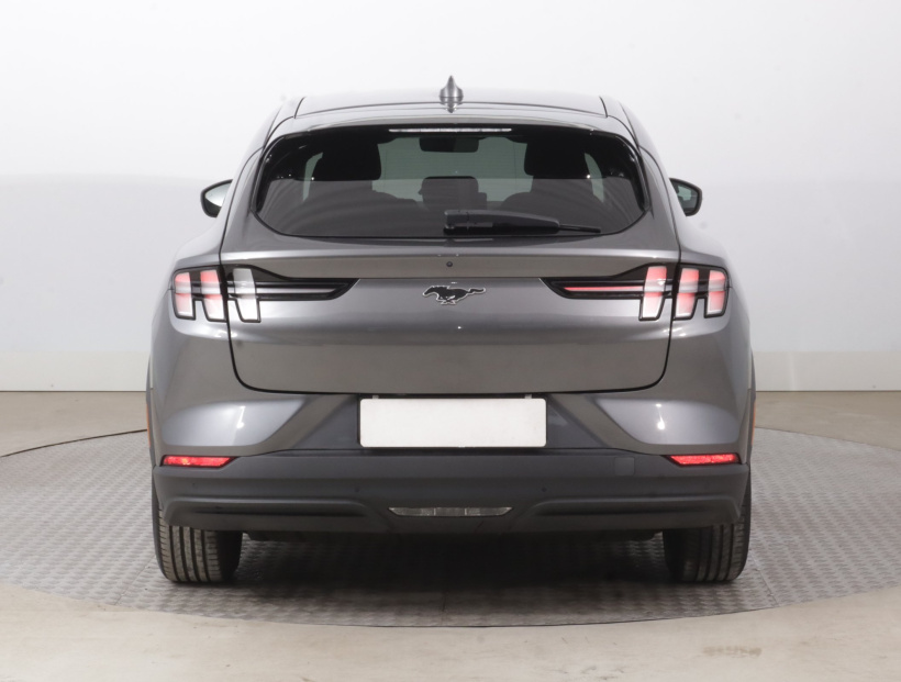 Ford Mustang Mach-E, 2021