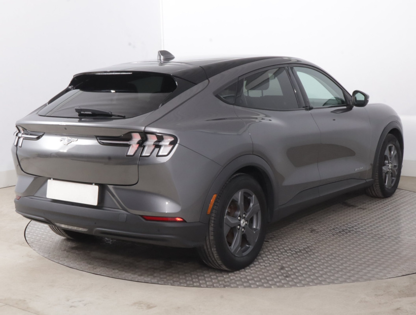 Ford Mustang Mach-E, 2021