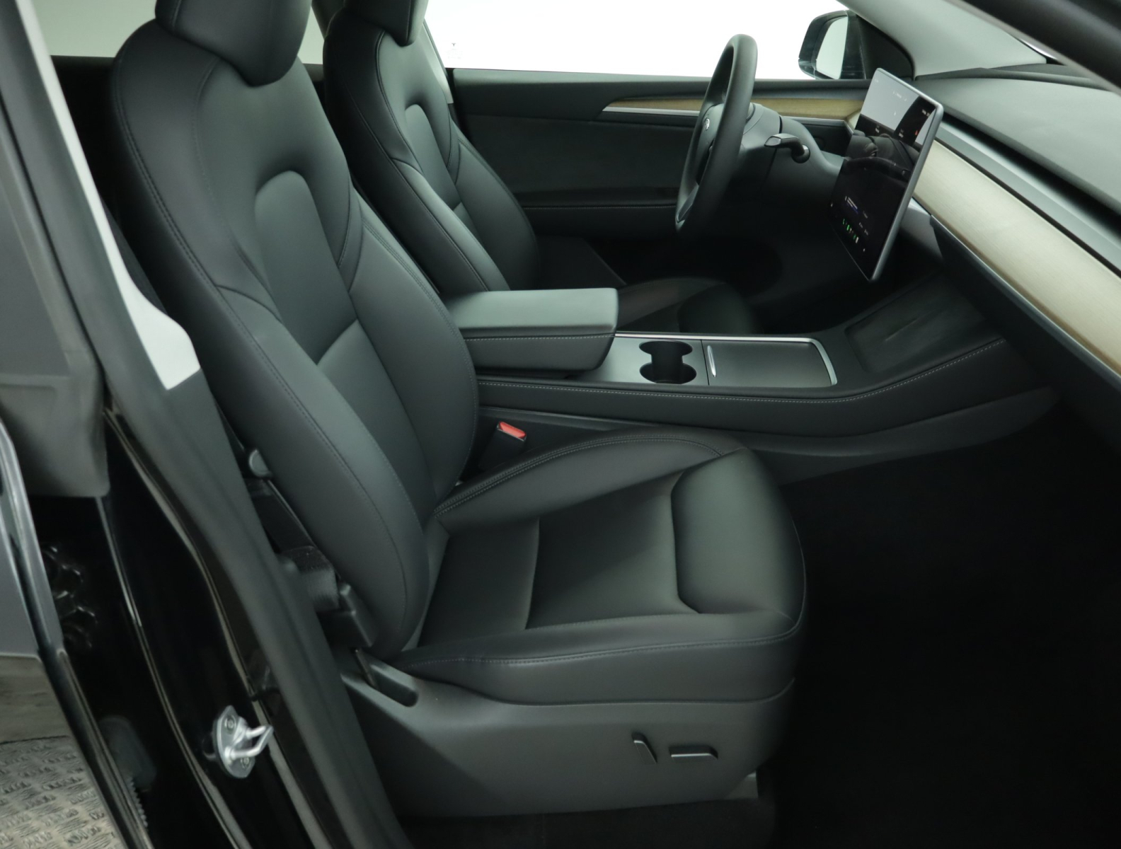 Tesla Model Y - 2023