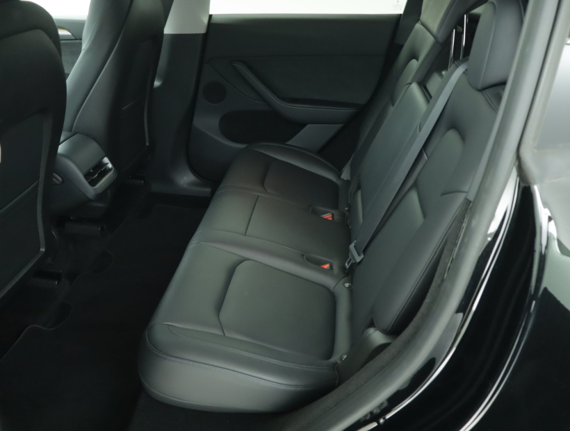 Tesla Model Y, 2023