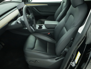 Tesla Model Y - 2023