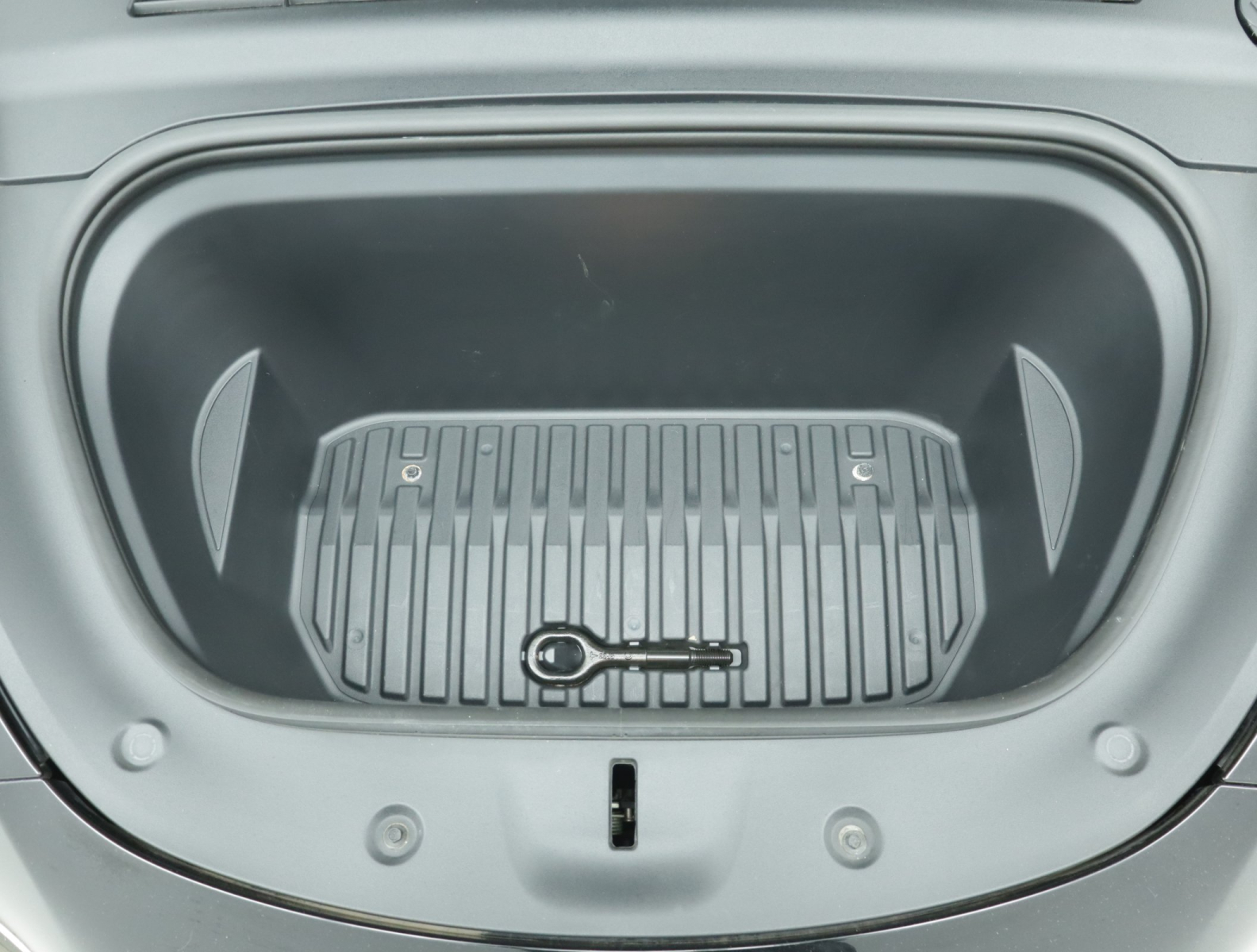Tesla Model Y - 2023