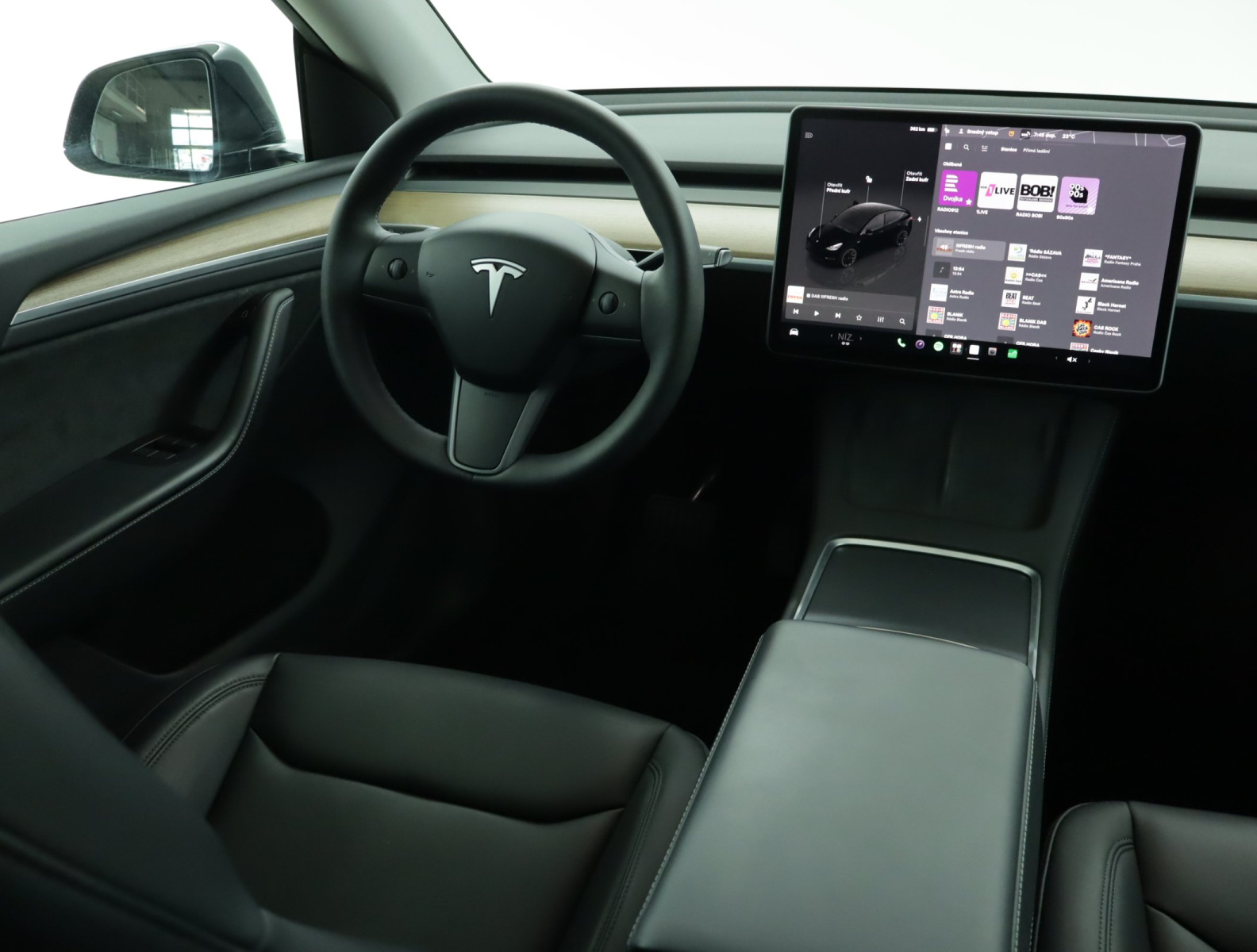 Tesla Model Y Long Range AWD – fotografie 9