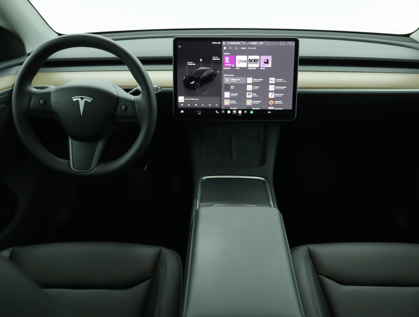 Tesla Model Y, 2023