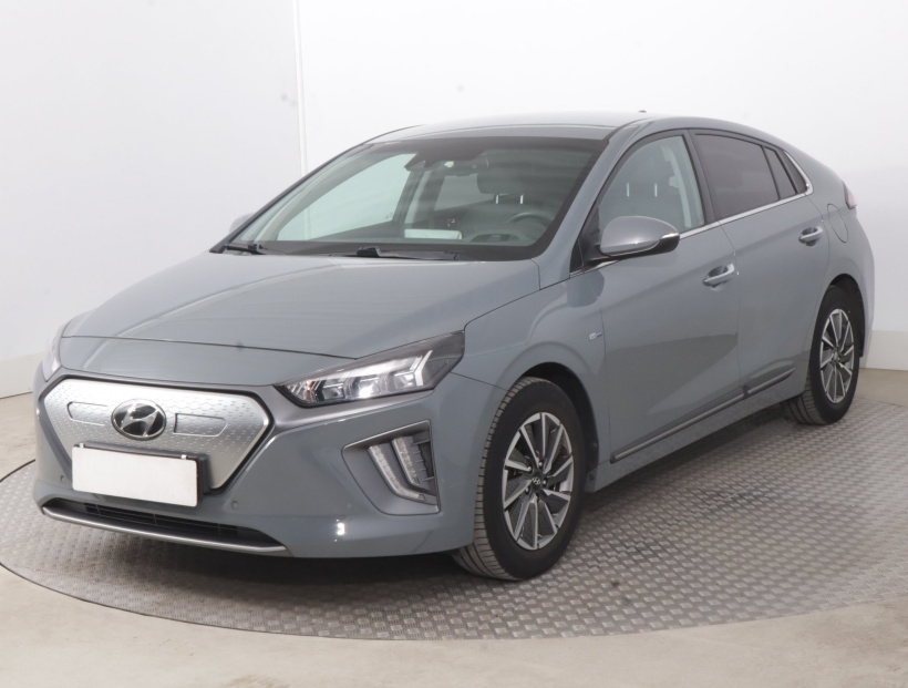 Hyundai Ioniq, 2021