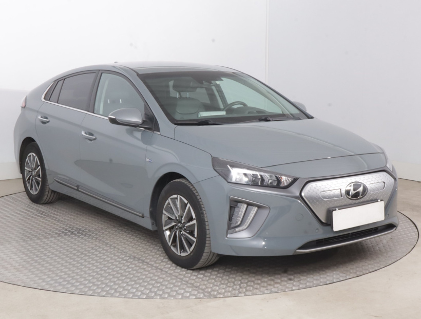 Hyundai Ioniq, 2021