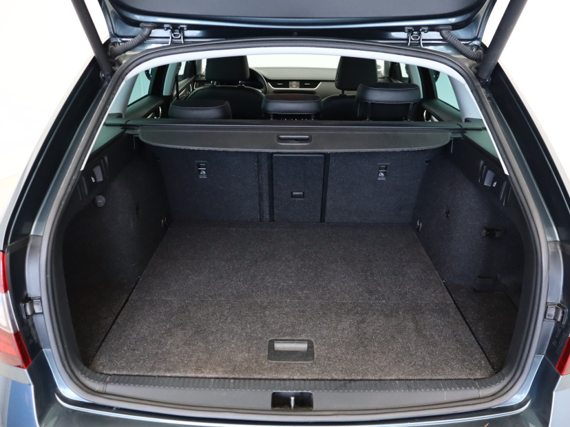 Škoda Octavia Scout, 2019