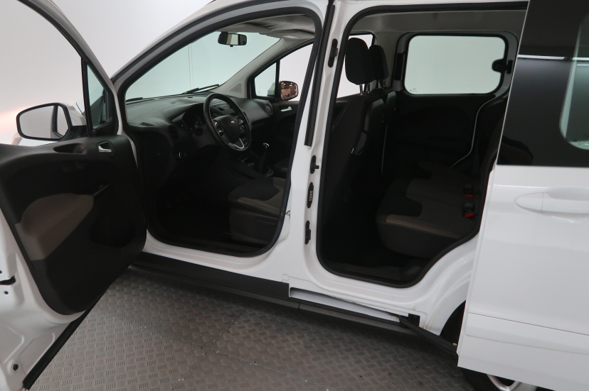 Ford Tourneo Courier, 2017