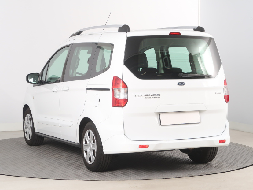 Ford Tourneo Courier, 2017