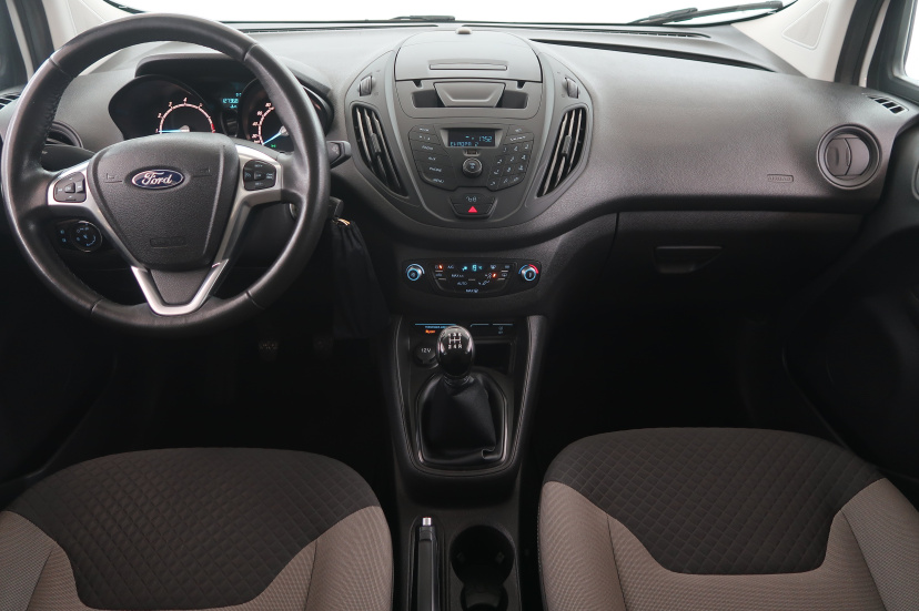 Ford Tourneo Courier, 2017