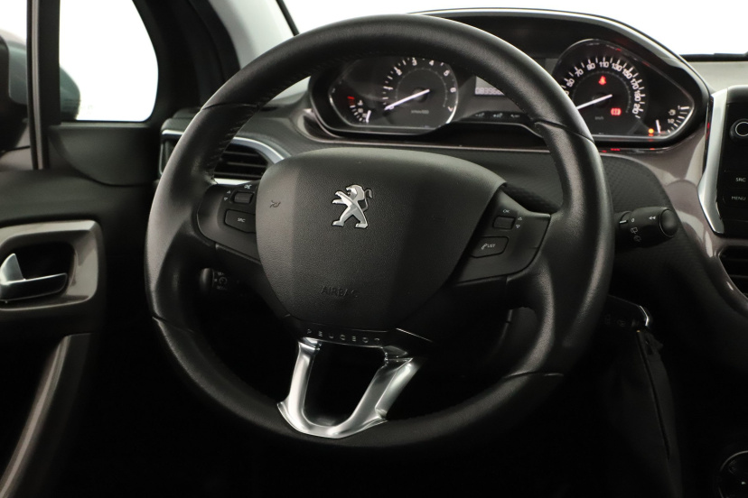 Peugeot 2008, 2015