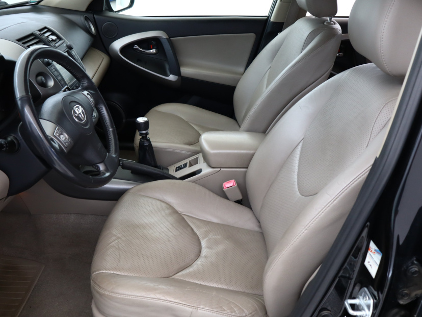 Toyota RAV 4, 2008