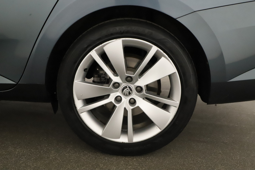 Škoda Superb, 2021