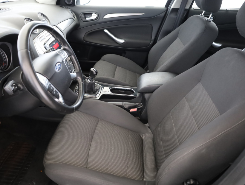 Ford Mondeo, 2010
