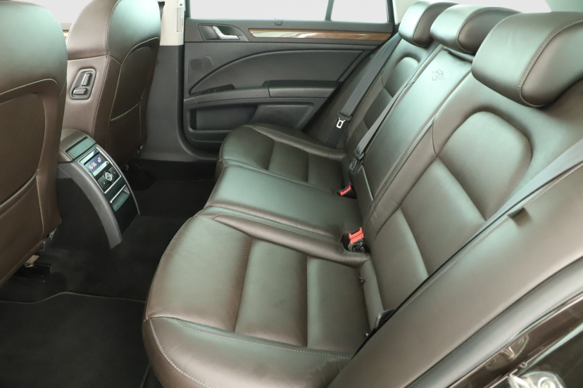 Škoda Superb, 2013
