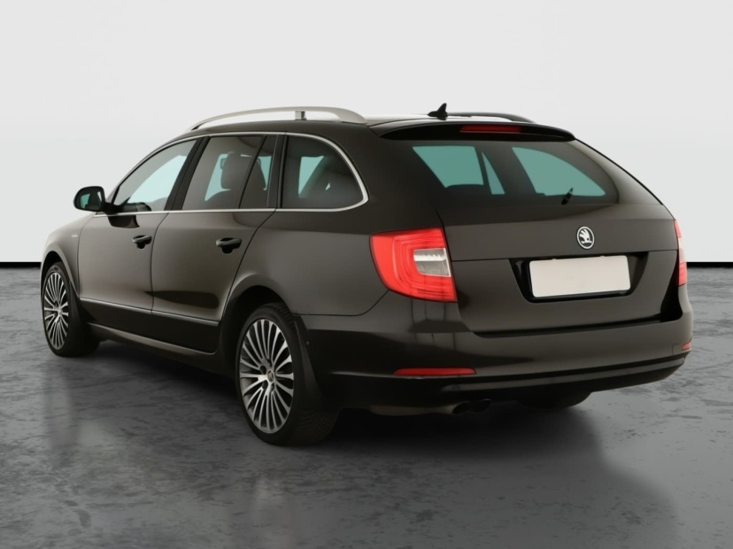 Škoda Superb, 2013
