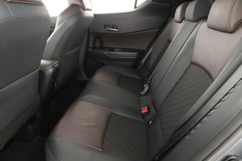 Toyota C-HR, 2018