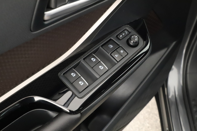 Toyota C-HR, 2018