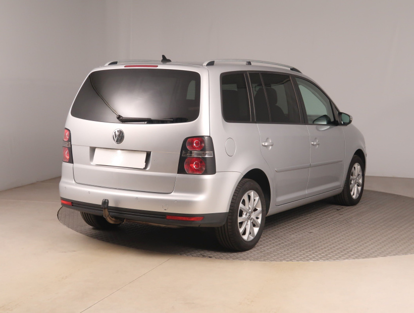 Volkswagen Touran, 2009