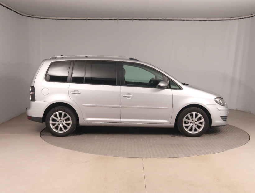 Volkswagen Touran, 2009