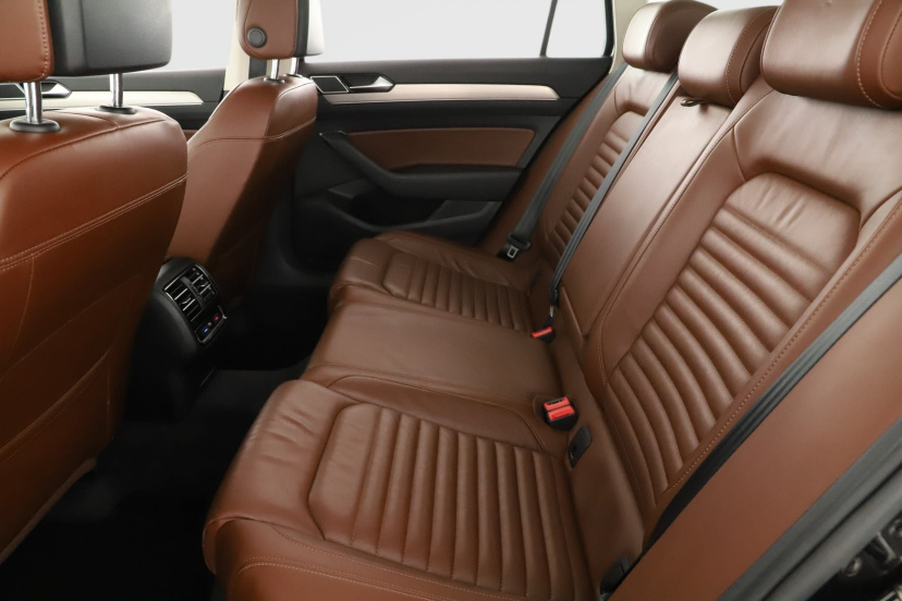 Volkswagen Passat, 2015