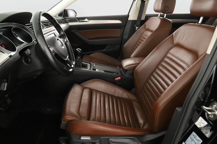 Volkswagen Passat, 2015