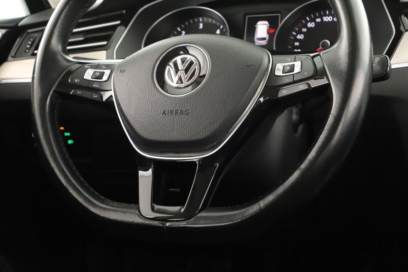Volkswagen Passat, 2015