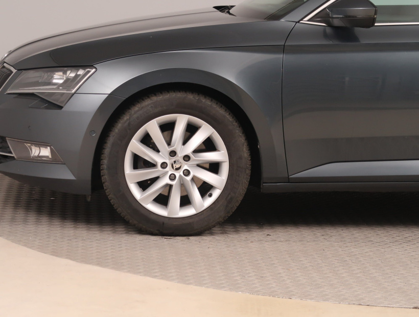 Škoda Superb, 2019