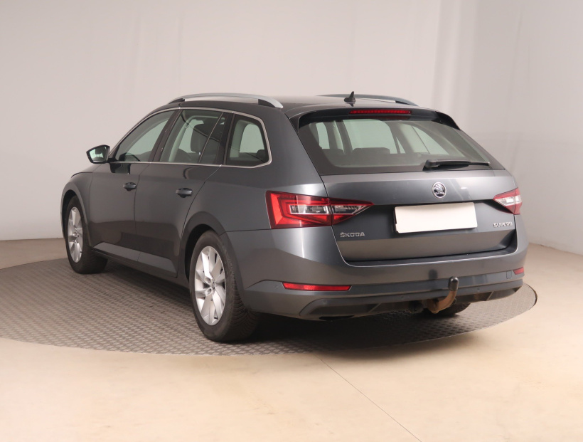 Škoda Superb, 2019