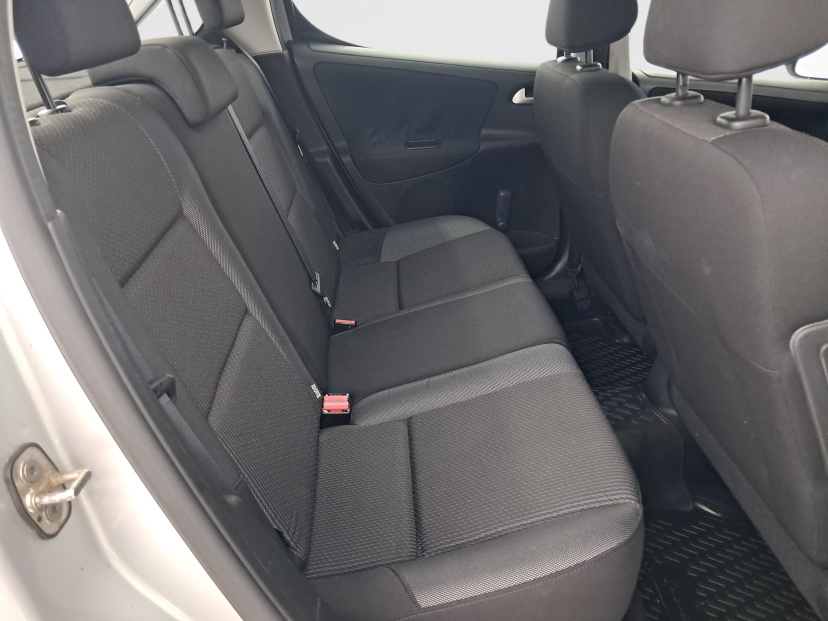 Peugeot 207, 2011