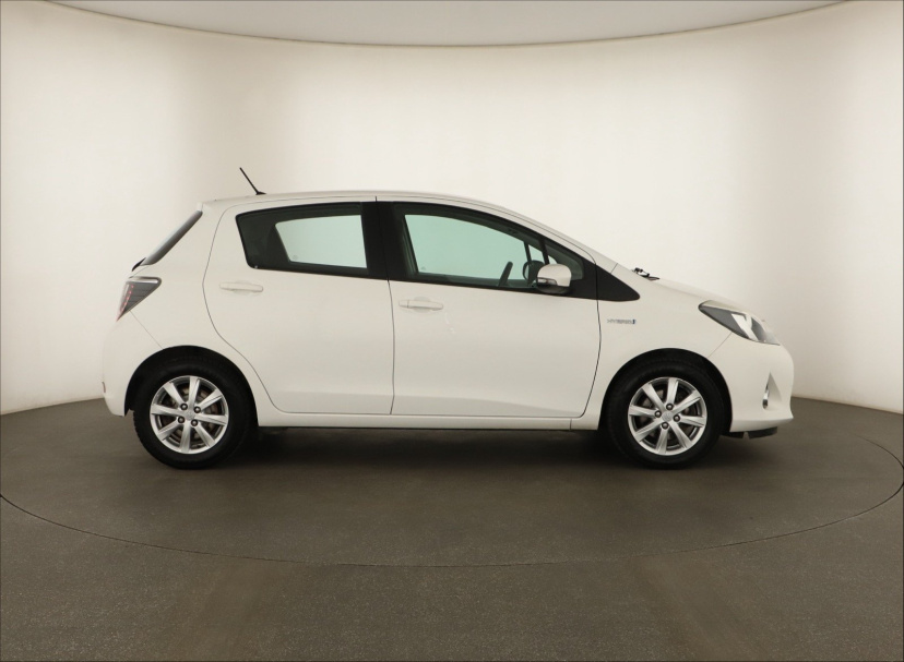 Toyota Yaris, 2012