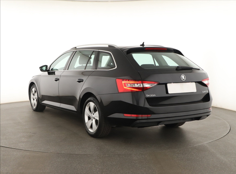 Škoda Superb, 2016
