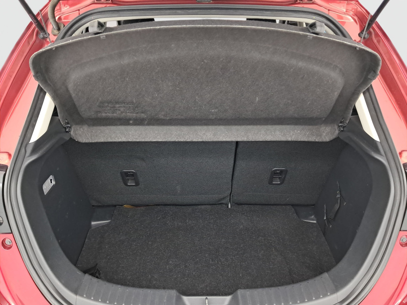 Mazda 2, 2019