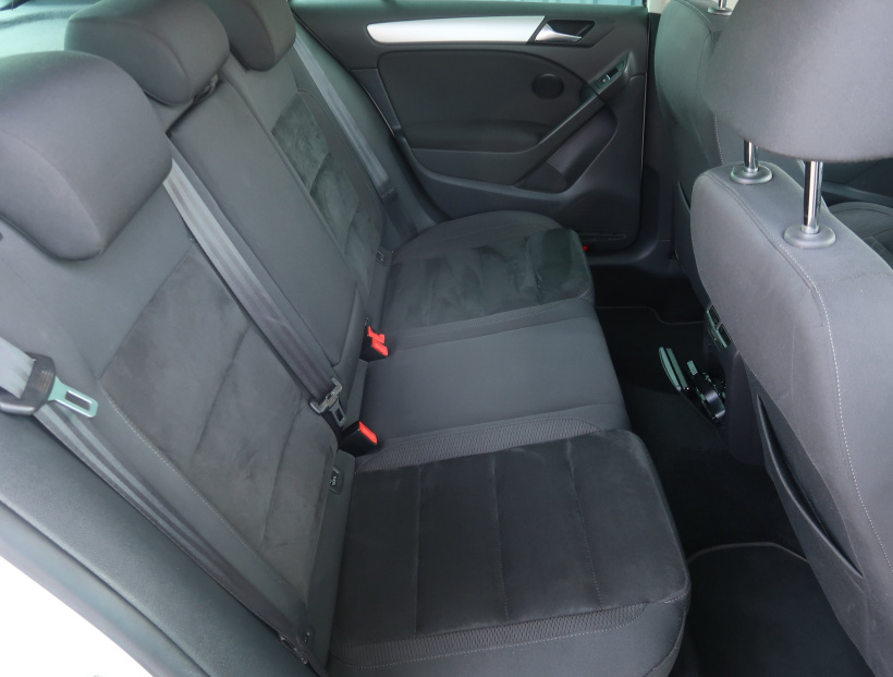 Volkswagen Golf, 2012