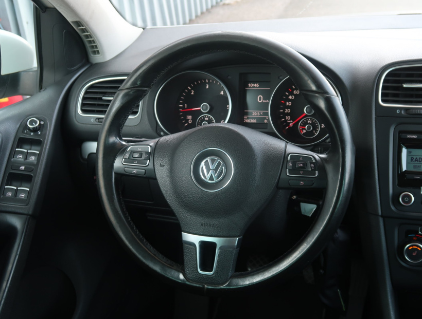 Volkswagen Golf, 2012