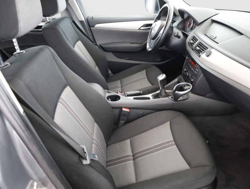 BMW X1, 2011