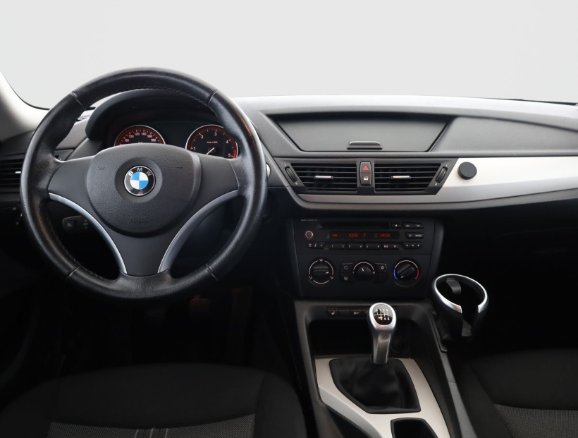 BMW X1, 2011