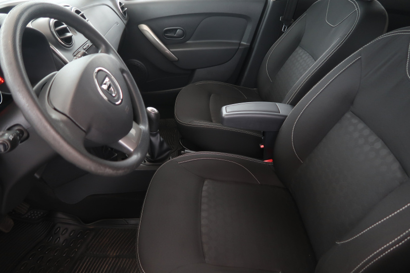 Dacia Sandero, 2013