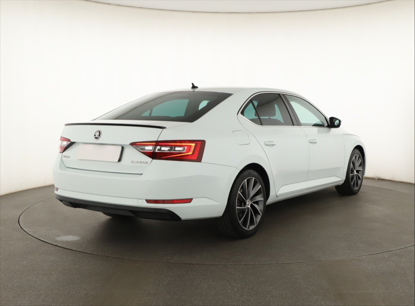 Škoda Superb, 2016