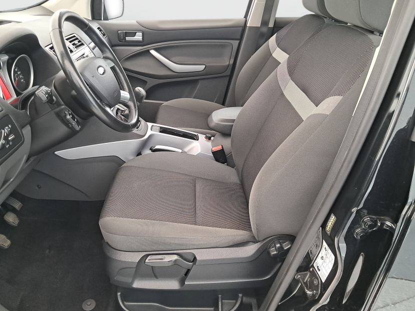 Ford Kuga, 2012