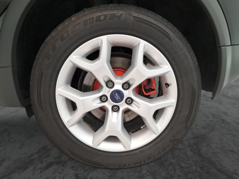Ford Kuga, 2012