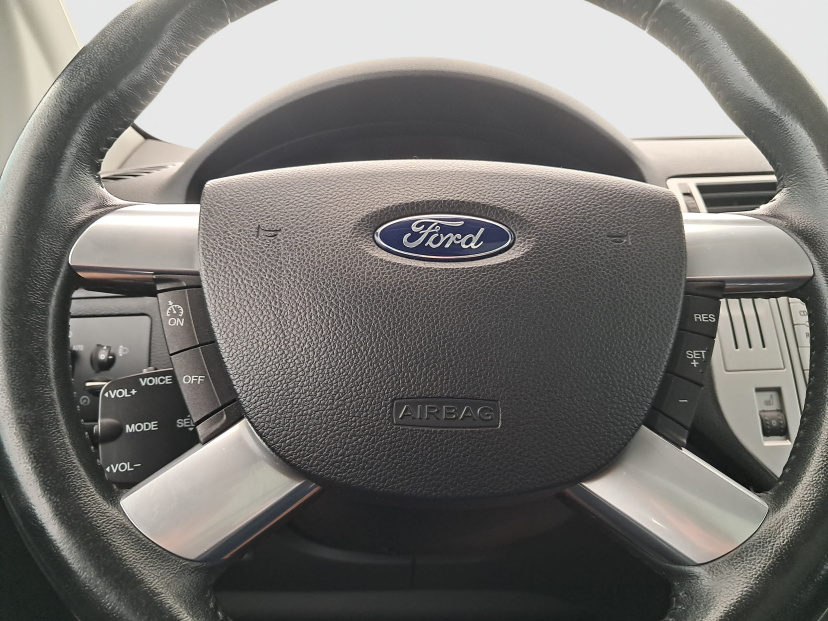 Ford Kuga, 2012