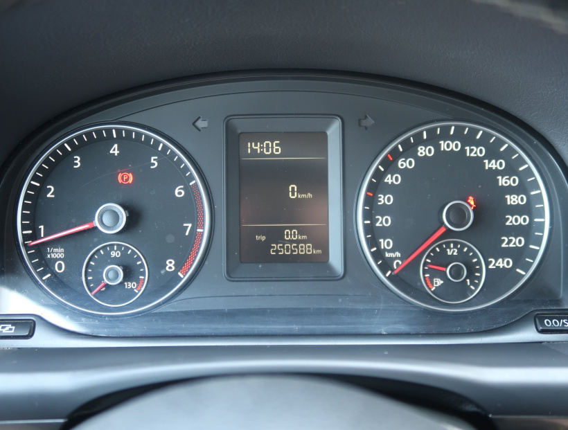 Volkswagen Touran, 2011