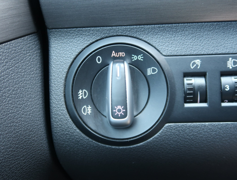 Volkswagen Touran, 2011